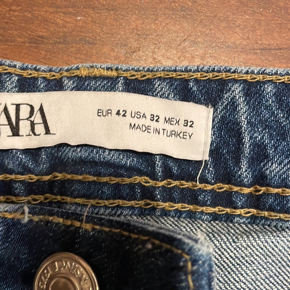 Zara Straight Leg Jeans - Picture 4 of 5